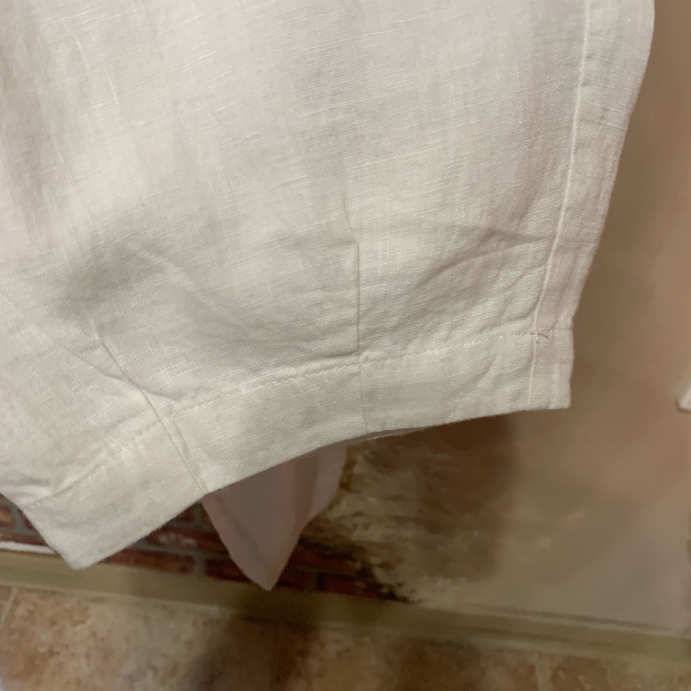 White Linen Capris - image 4